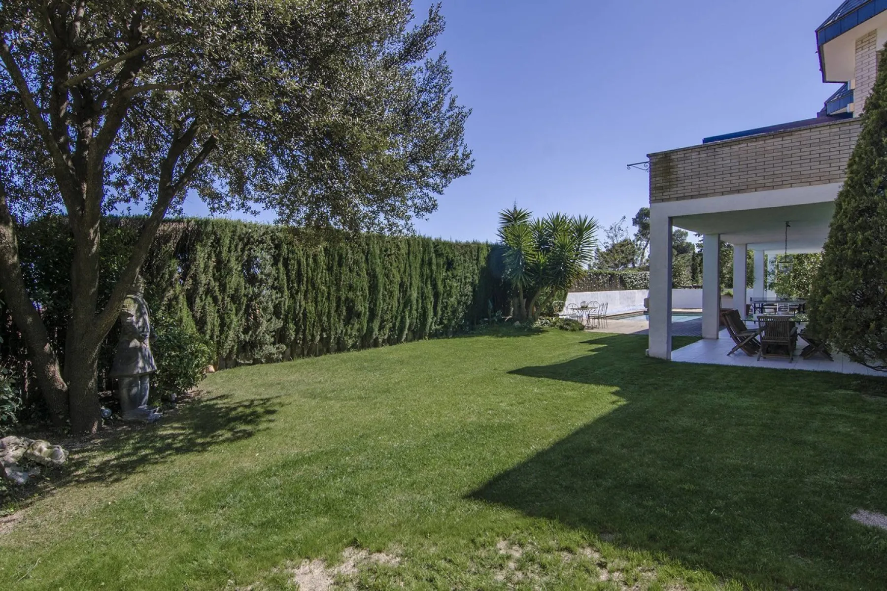 House in Barcelona, Spain 7 bedrooms, 1000 sq.m. No. 141105
