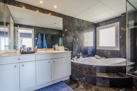 House zum Verkauf in Barcelona, Spanien 7 Schlafzimmer, 1000 m2 Nr. 141105 - Foto 5