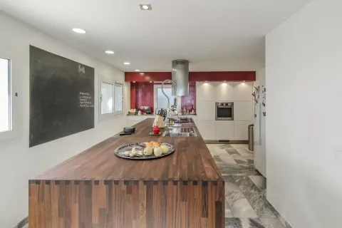 House zum Verkauf in Barcelona, Spanien 7 Schlafzimmer, 1000 m2 Nr. 141105 - Foto 4