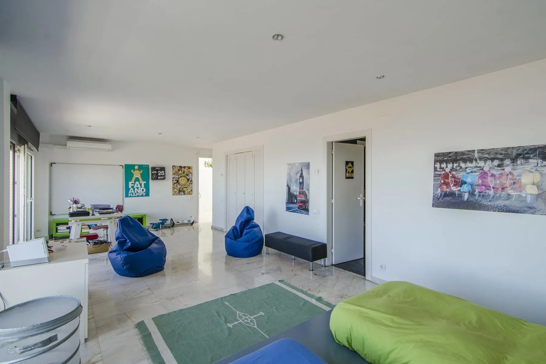 House in Barcelona, Spain 7 bedrooms, 1000 sq.m. No. 141105