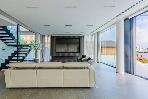 Сasa en venta en Barcelona, España 7 dormitorios, 710 m2 No. 141104 - foto 9