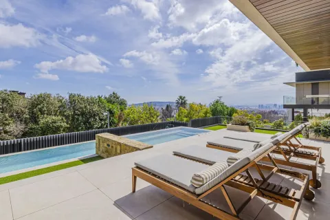 House zum Verkauf in Barcelona, Spanien 5 Schlafzimmer, Nr. 141102 - Foto 3