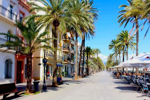 Gewerbeimmobilien zum Verkauf in Badalona, Barcelona, Spanien 499 m2 Nr. 141107 - Foto 2