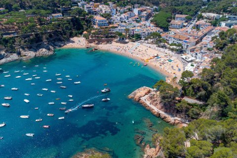 Hus till salu i Tamariu, Girona, Spanien 4 sovrum, 576 kvm. Nr. 141103 - foto 11