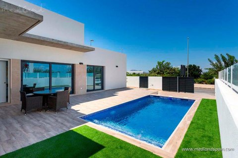 Casa adosada en venta en Daya Nueva, Alicante, España 3 dormitorios, 108 m2 No. 140195 - foto 1