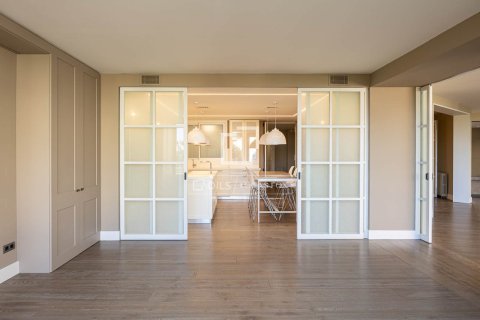 Appartamento in vendita a Barcelona, Spagna 5 camere da letto, 340 mq. N° 192601 - foto 13