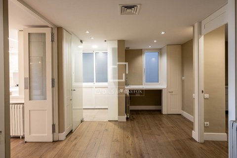 Appartamento in vendita a Barcelona, Spagna 5 camere da letto, 340 mq. N° 192601 - foto 23