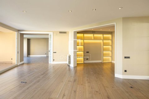 Appartamento in vendita a Barcelona, Spagna 5 camere da letto, 340 mq. N° 192601 - foto 11