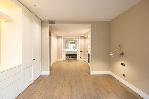 Appartamento in vendita a Barcelona, Spagna 5 camere da letto, 340 mq. N° 192601 - foto 8