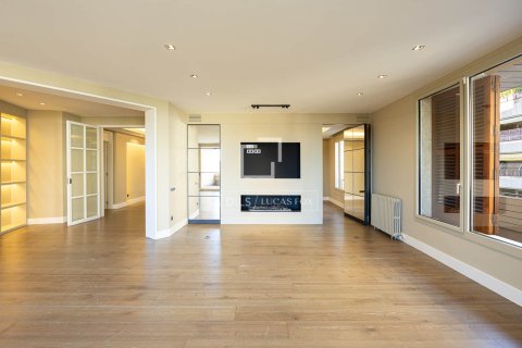 Appartamento in vendita a Barcelona, Spagna 5 camere da letto, 340 mq. N° 192601 - foto 22