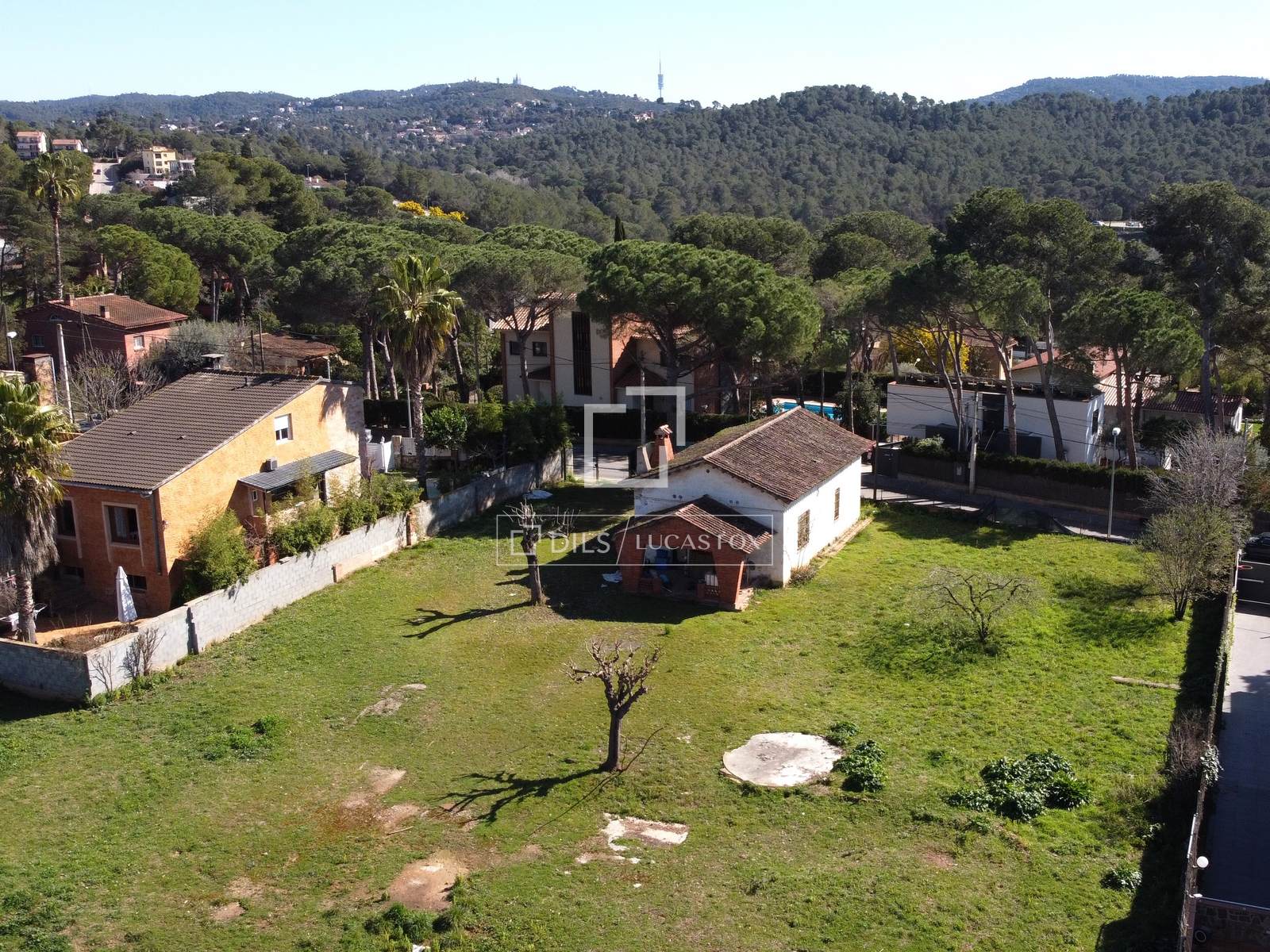 Tontti Sant Cugat Del Valles, Barcelona, Espanja 2048 m2 No. 192599