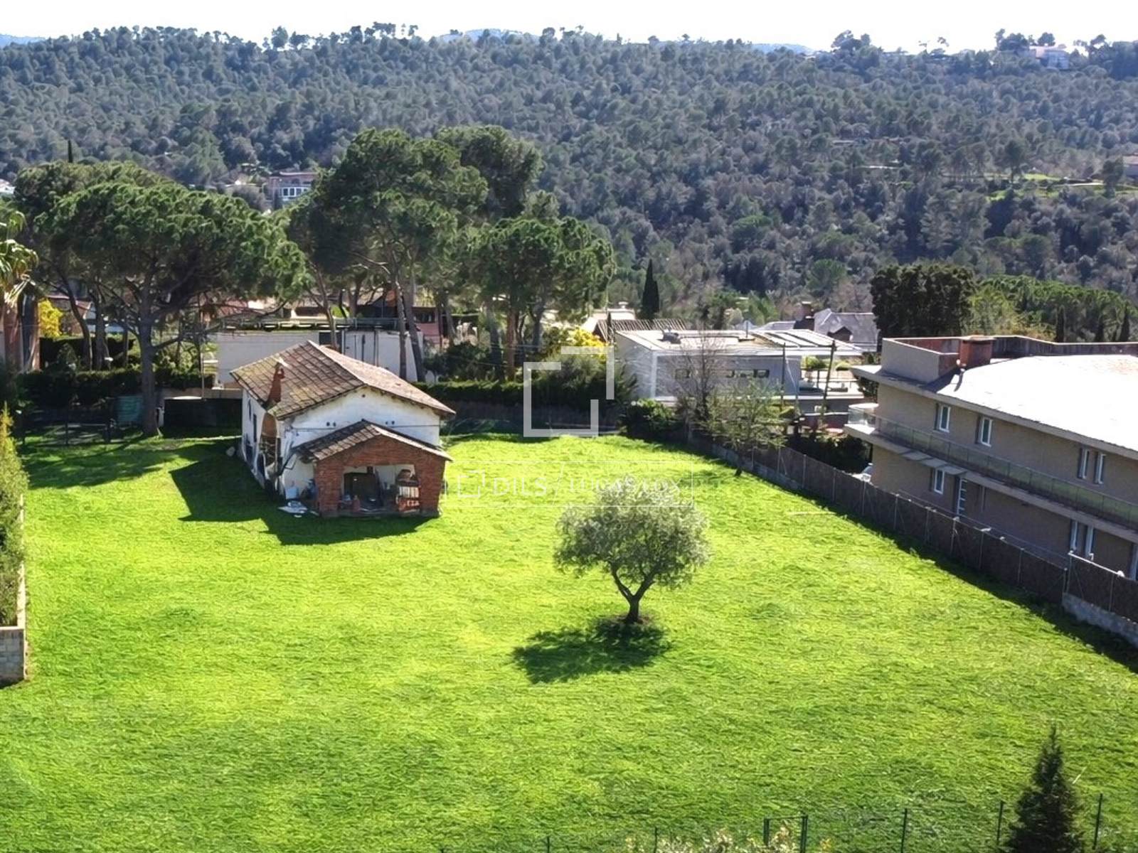 Tontti Sant Cugat Del Valles, Barcelona, Espanja 2048 m2 No. 192599