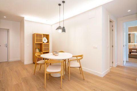 Apartamento en venta en Madrid, España 2 dormitorios, 115 m2 No. 141386 - foto 12