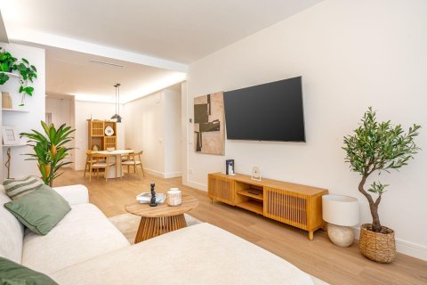 Apartamento en venta en Madrid, España 2 dormitorios, 115 m2 No. 141386 - foto 5