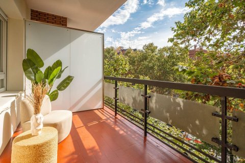 Apartamento en venta en Madrid, España 2 dormitorios, 115 m2 No. 141386 - foto 1