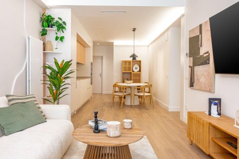 Apartamento en venta en Madrid, España 2 dormitorios, 115 m2 No. 141386 - foto 6