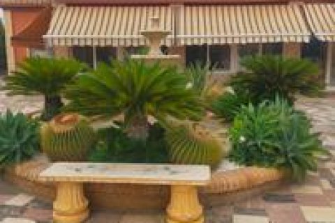 Villa for sale Elche, Alicante, Spain 3 bedrooms, 190 sq.m. No. 115059 - photo 1