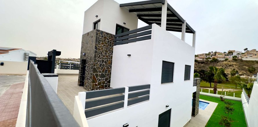 House in Rojales, Alicante, Spanien 4 Schlafzimmer, 260.43 m2 Nr. 175305