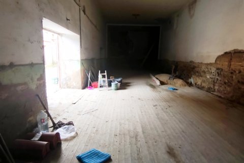 Commercial property for sale in Mansilla de las Mulas, Leon, Spain 232 sq.m. No. 185243 - photo 14