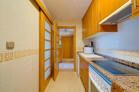 Takvåning för uthyrning Villajoyosa, Alicante, Spanien 1 sovrum, 60 kvm. Nr. 139395 - foto 18