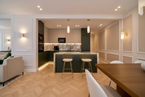 Apartment for sale in Madrid, Spain 2 bedrooms, 100 sq.m. No. 165581 - photo 13