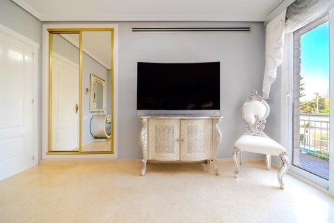 Villa à vendre à Torrevieja, Alicante, Espagne, 5 chambres, 438 m2 No. 165584 - photo 14