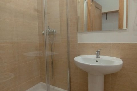 Lägenhet till salu i Madrid, Spanien 42 kvm. Nr. 141396 - foto 24