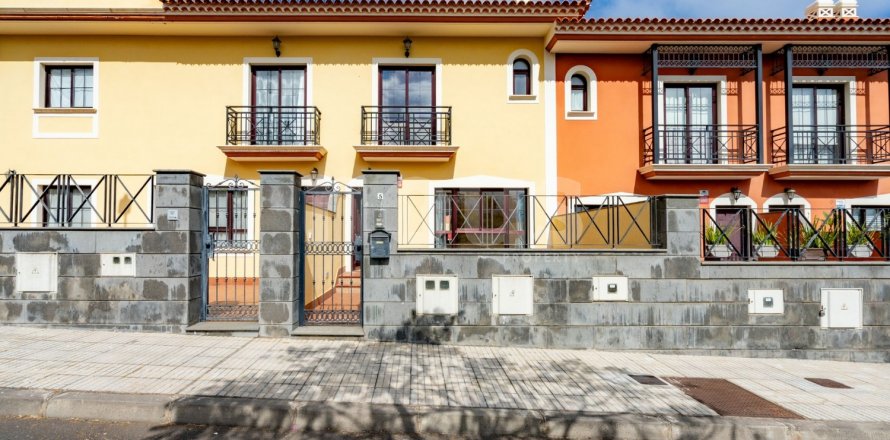 Townhouse in Tenerife, Spanien 3 Schlafzimmer, 200 m2 Nr. 141398