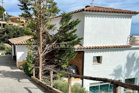 Willa w Sant Feliu de Guixols, Girona, Hiszpania 5 sypialni, 326 mkw. nr 176923 – zdjęcie 4