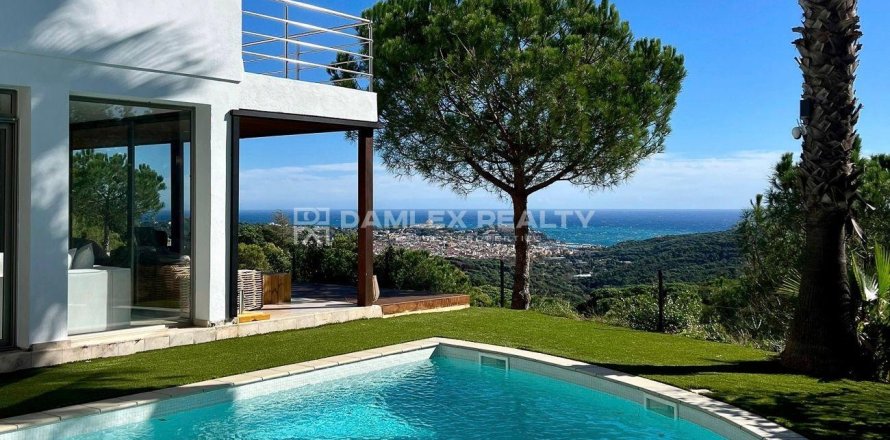 Willa w Sant Feliu de Guixols, Girona, Hiszpania 5 sypialni, 326 mkw. nr 176923