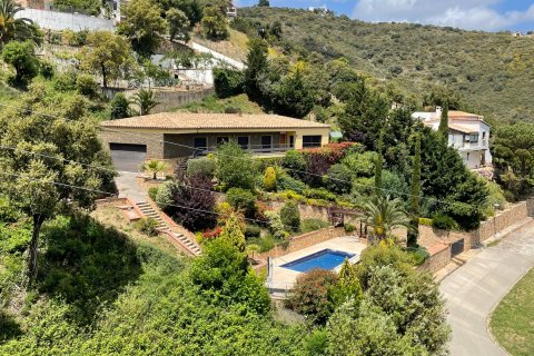 House in Platja D'aro, Girona, Spanien 3 Schlafzimmer, 283 m2 Nr. 156051