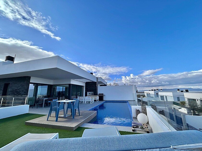 Villa a Ciudad Quesada, Alicante, Spagna 3 camere da letto, 193 mq. N° 111154
