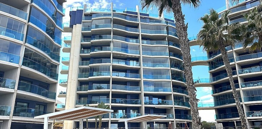 Huoneisto Punta Prima, Alicante, Espanja 2 makuuhuonetta, 80 m2 No. 111156