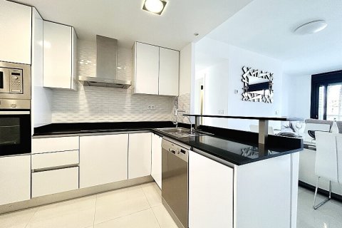 Huoneisto myytävänä Punta Prima, Alicante, Espanja, 2 makuuhuonetta, 80 m2 No. 111156 - kuva 10