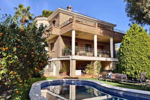Villa for sale Ciudad Quesada, Alicante, Spain 5 bedrooms, 364 sq.m. No. 109463 - photo 1