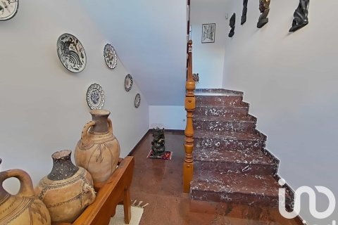 Hus till salu i Balaguer, Lleida, Spanien 4 sovrum, 385 kvm. Nr. 173368 - foto 3