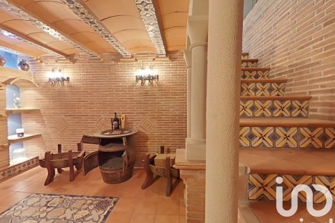 Hus till salu i Balaguer, Lleida, Spanien 4 sovrum, 385 kvm. Nr. 173368 - foto 5