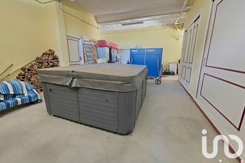 Hus till salu i Balaguer, Lleida, Spanien 4 sovrum, 385 kvm. Nr. 173368 - foto 12