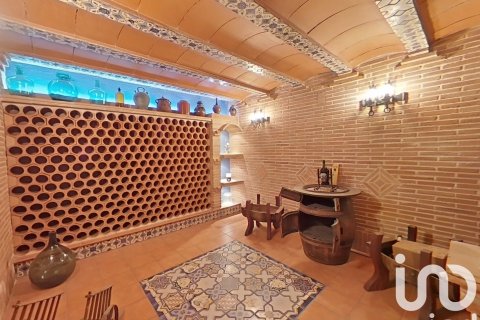 Hus till salu i Balaguer, Lleida, Spanien 4 sovrum, 385 kvm. Nr. 173368 - foto 6