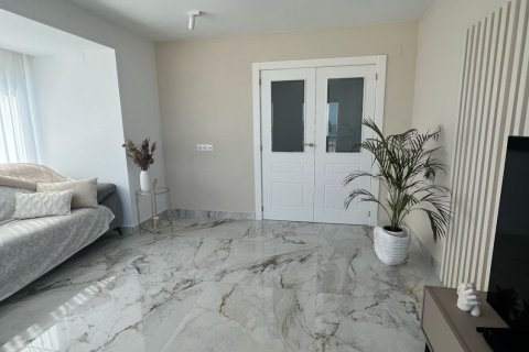 Huoneisto myytävänä Gandia, Valencia, Espanja, 3 makuuhuonetta, 105 m2 No. 173371 - kuva 4