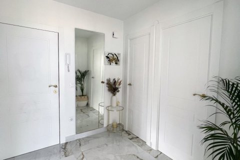 Huoneisto myytävänä Gandia, Valencia, Espanja, 3 makuuhuonetta, 105 m2 No. 173371 - kuva 13