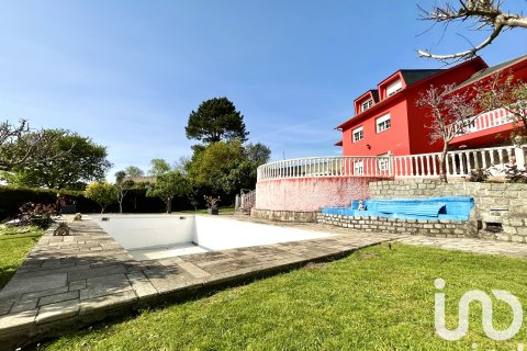 Hus till salu i Culleredo, A Coruna, Spanien 5 sovrum, 336 kvm. Nr. 173367 - foto 2