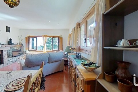 Hus till salu i Montblanc, Tarragona, Spanien 4 sovrum, 255 kvm. Nr. 173370 - foto 16