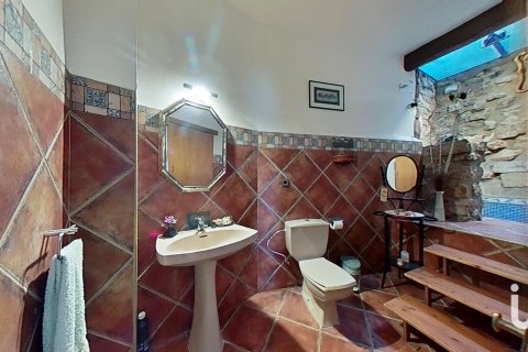 Hus till salu i Montblanc, Tarragona, Spanien 4 sovrum, 255 kvm. Nr. 173370 - foto 4