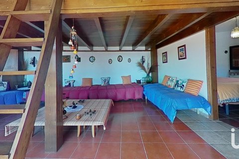 Hus till salu i Montblanc, Tarragona, Spanien 4 sovrum, 255 kvm. Nr. 173370 - foto 19