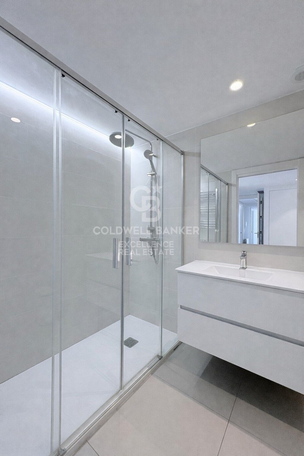 Wohnung in Valencia, Spanien 4 Schlafzimmer, 158 m2 Nr. 179138