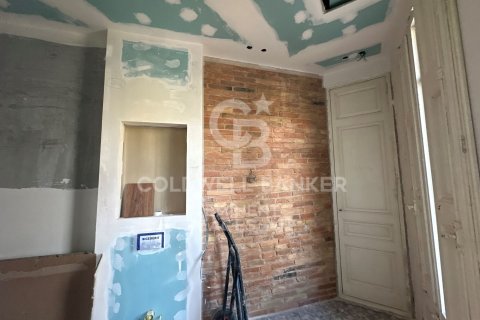 Apartamento en venta en Barcelona, España 3 dormitorios, 134 m2 No. 179132 - foto 5