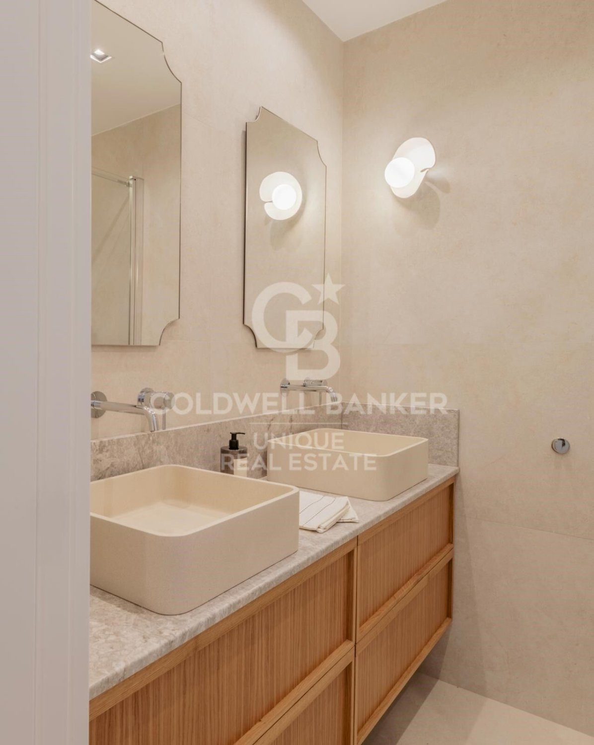 Appartamento a Madrid, Spagna 2 camere da letto, 98 mq. N° 179136