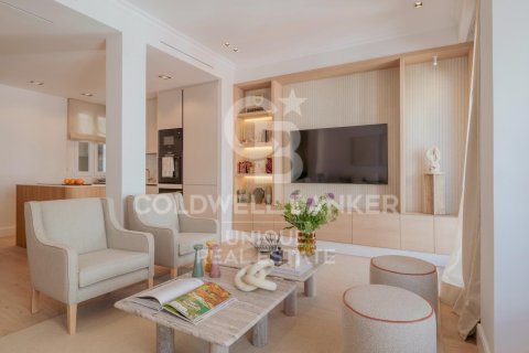 Apartment à vendre à Madrid, Espagne, 2 chambres, 98 m2 No. 179136 - photo 5