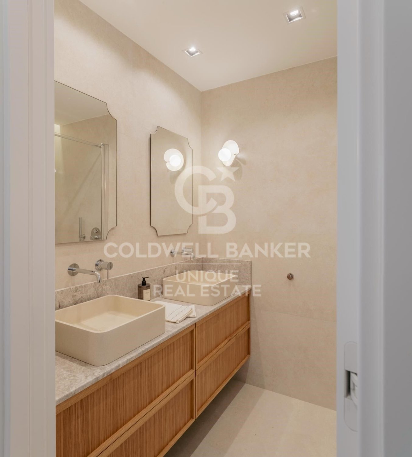 Appartamento a Madrid, Spagna 2 camere da letto, 98 mq. N° 179136